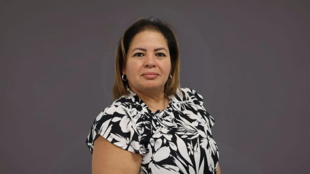 Alba N. Torres, Gerente de Control de Calidad